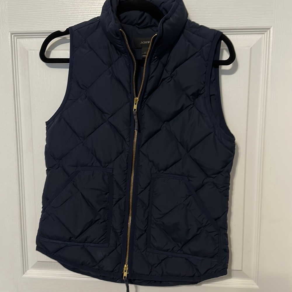 EUC J Crew navy bubble vest with double zipper